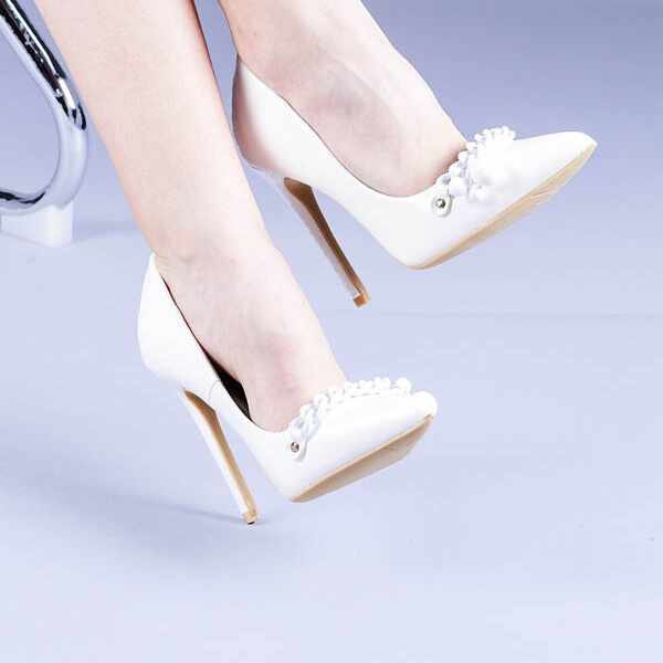 Pantofi dama Adriana albi
