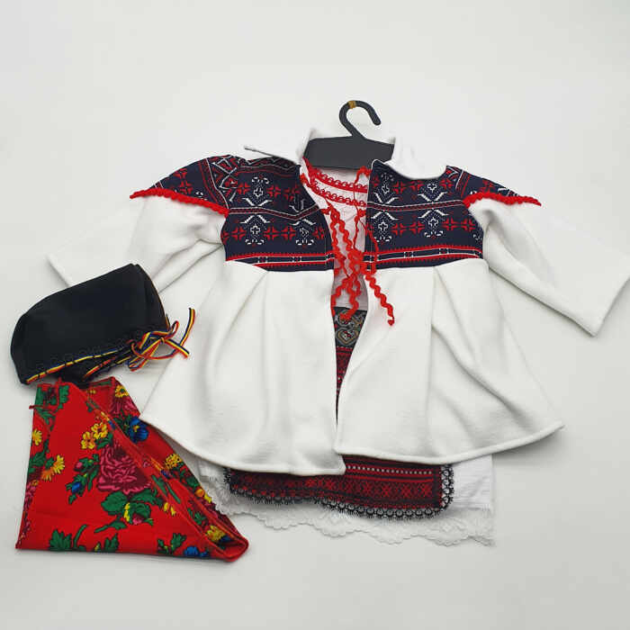 Costum traditional fetita - Palton Rochita Fota Batic si Botosei