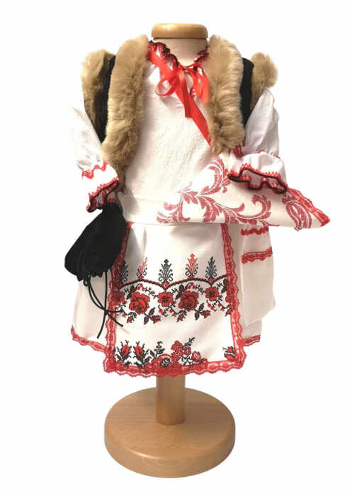 Costum Traditional Fetite Miriam